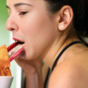 Осознанное питание: как научиться есть без переедания